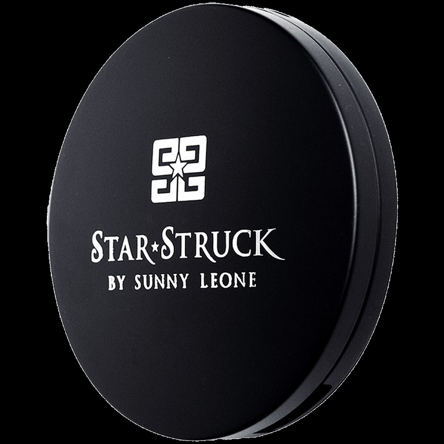 Star-Struck by Sunny Leone Compact Powder