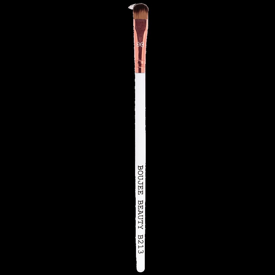 Boujee Beauty Fool Proof Cut Crease Brush - Helps To Blend & Apply