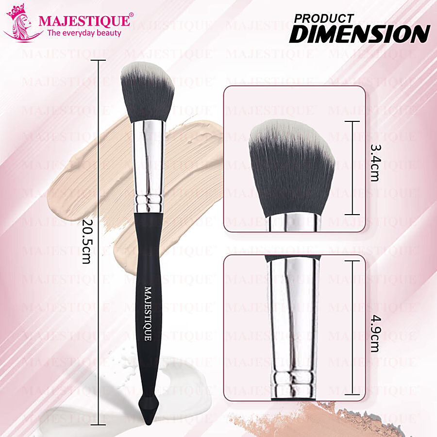 MAJESTIQUE Slope Powder Brush FC 31 - Soft & Smooth Bristles