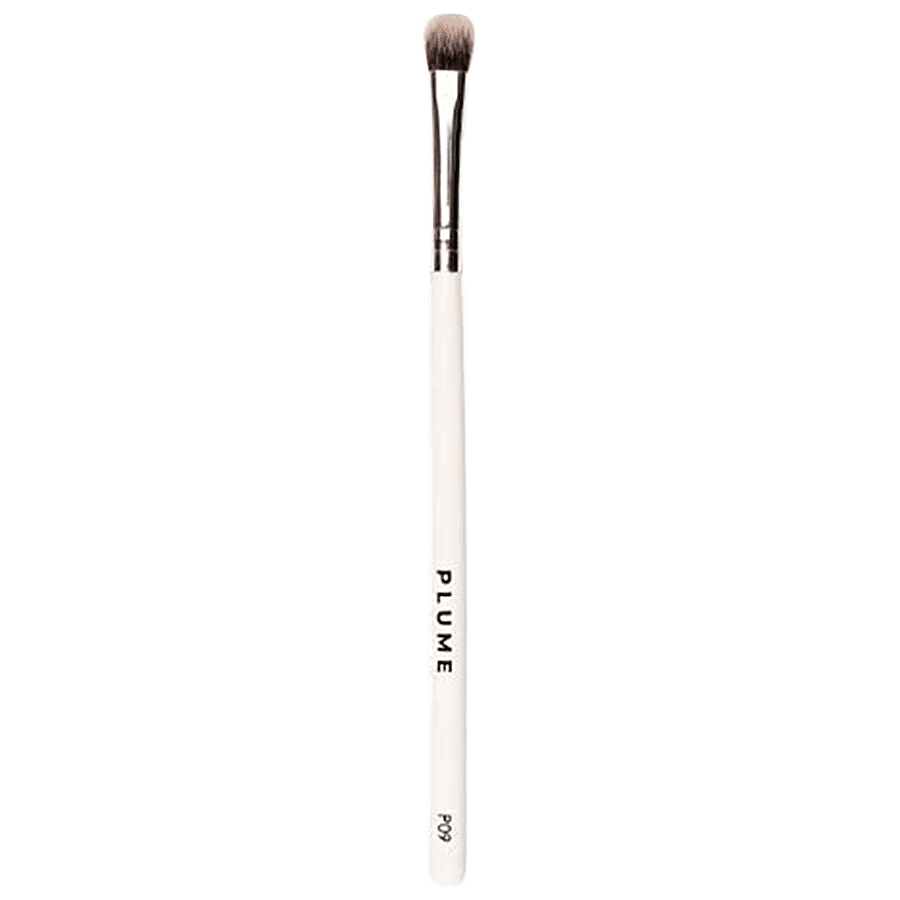 PLUME Flat Eyeshadow Blending Brush - For Flawless Makeup Application