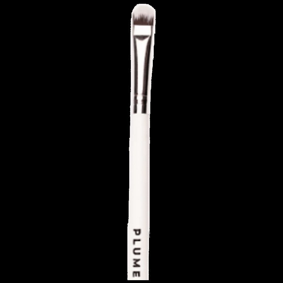 Plume Eyeshadow Application Flat Brush - Medium