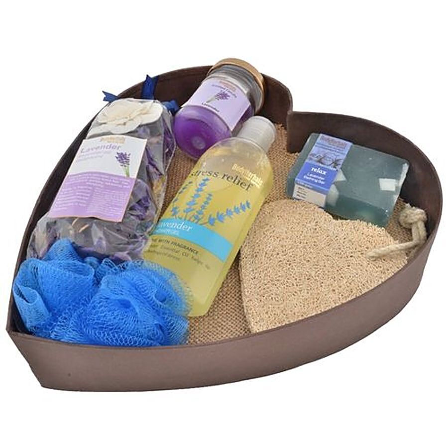 BodyHerbals Lavender Surprise Bathing Set