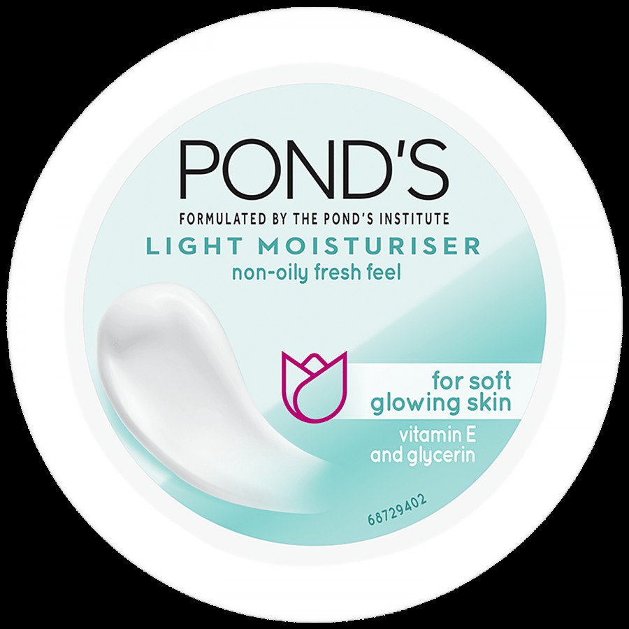 Ponds Light Moisturiser - Non-Oily Fresh Feel