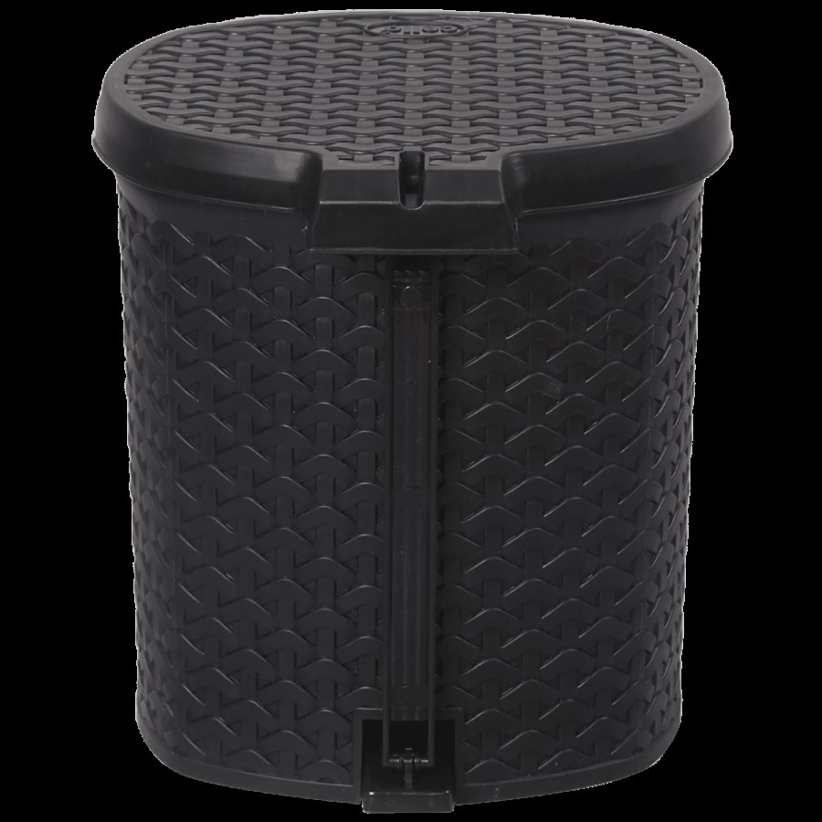 Cello Classic Plastic Dustbin / Garbage Bin - Black