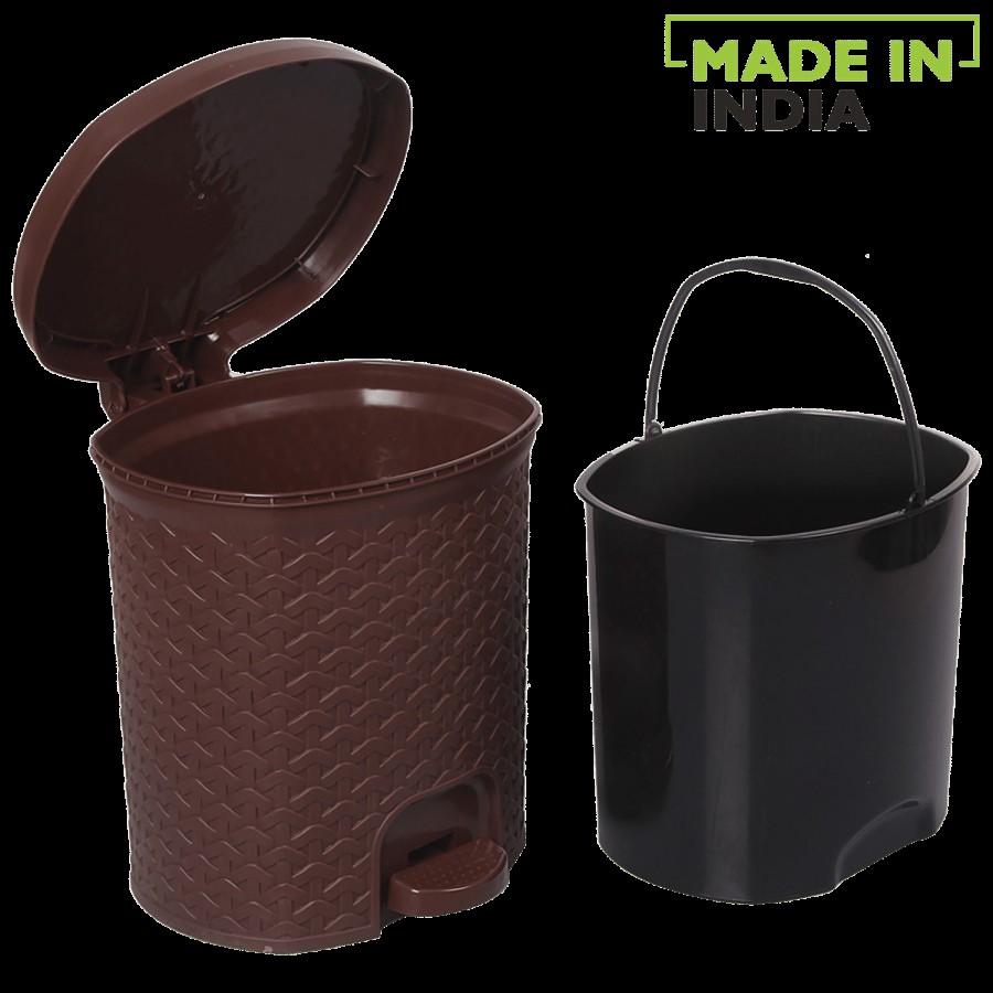 Cello Classic Plastic Dustbin / Garbage Bin - Brown