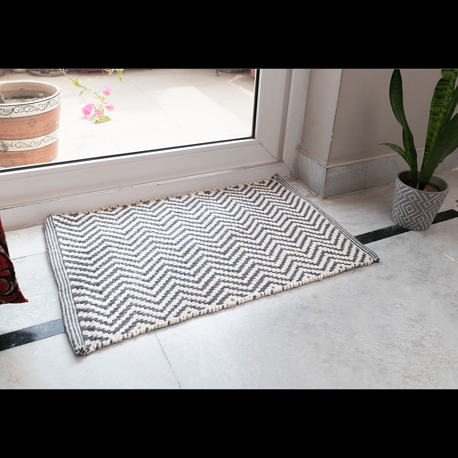 Veriza Balcony/Door Mat - Durable