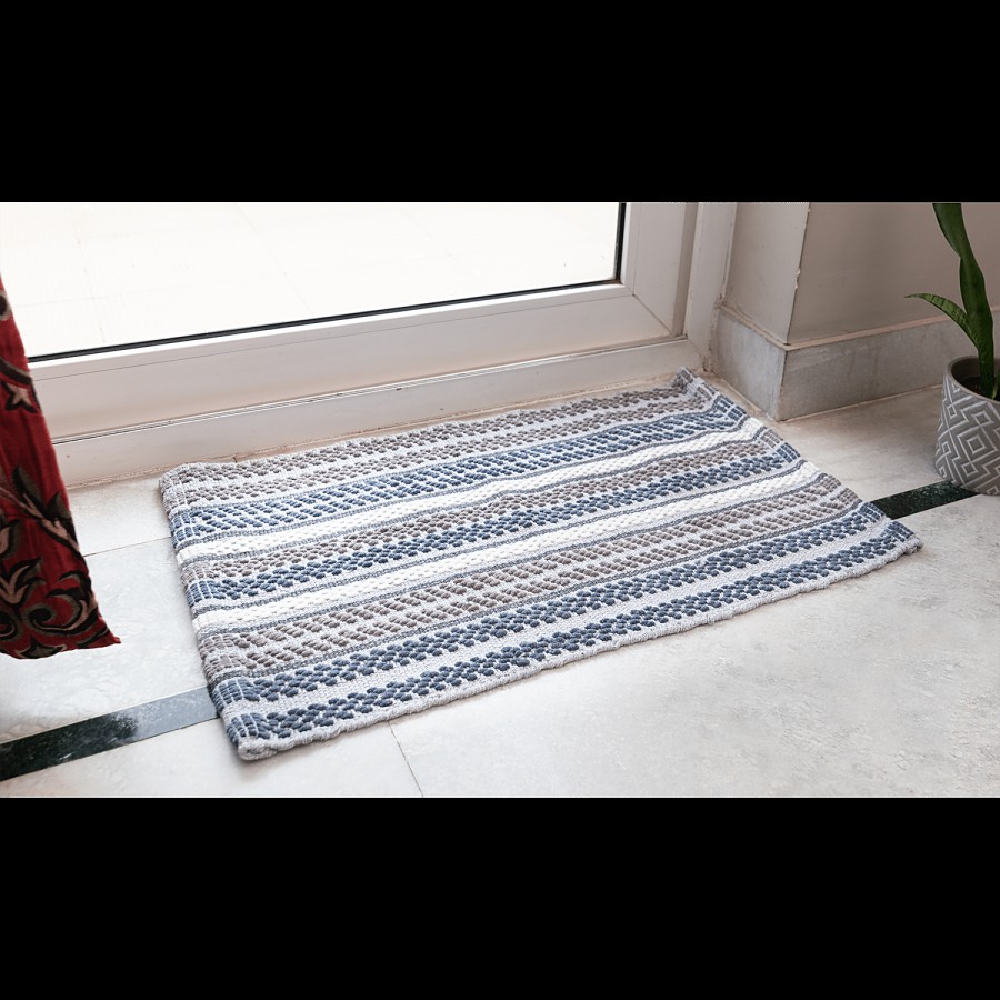 Veriza Living Area Rug/Mat - Durable