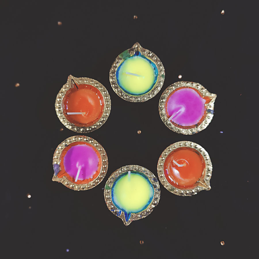 House of Festivals Handcrafted Clay Diyas - Colourful