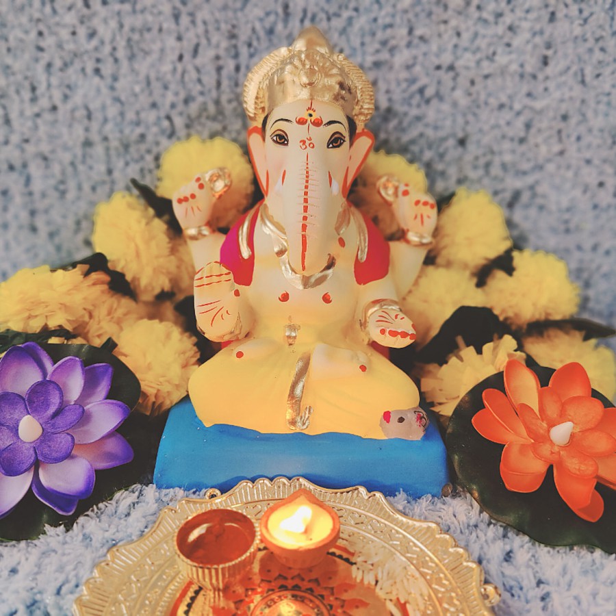 House of Festivals Ganpati Clay Murti/Ganesha Idol - Eco-Friendly