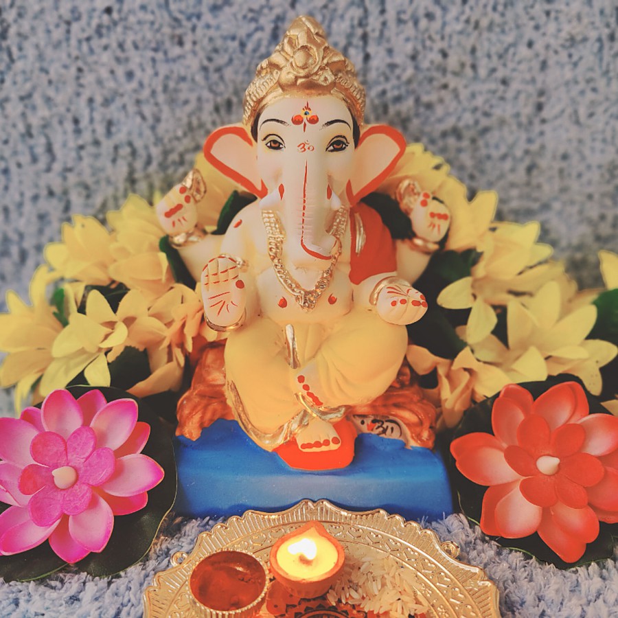 House of Festivals Ganpati Clay Murti/Ganesha Idol - Eco-Friendly