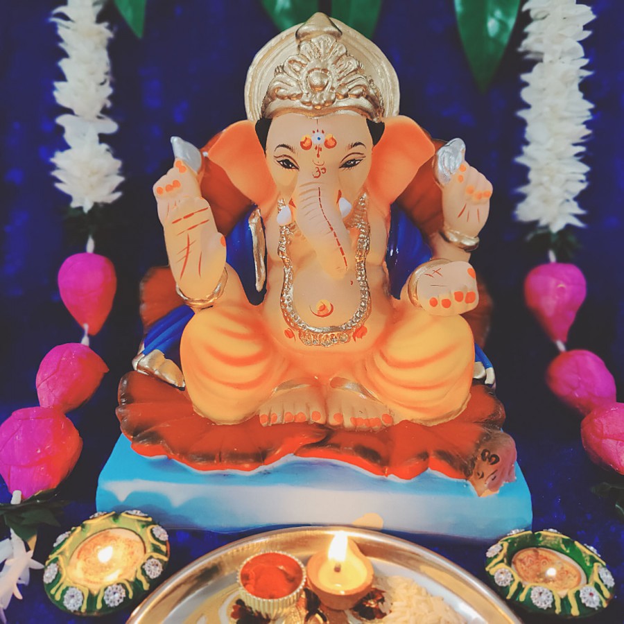 House of Festivals Ganpati Clay Murti/Ganesha Idol - Eco-Friendly