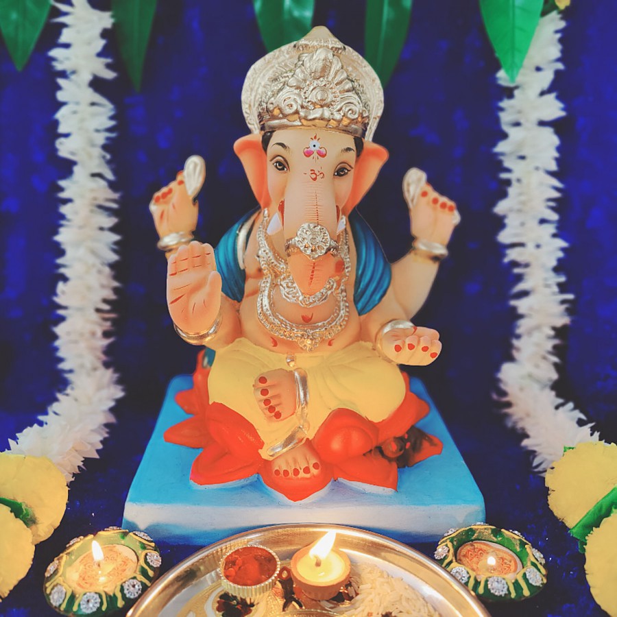 House of Festivals Ganpati Clay Murti/Ganesha Idol - Eco-Friendly