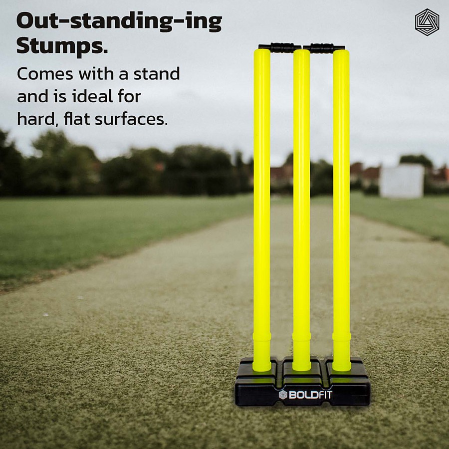 Boldfit Cricket Stumps With Stand & Bails