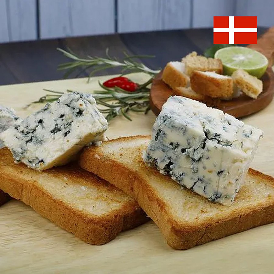 Fresho Signature Danish Blue Wheel Cheese - Diced