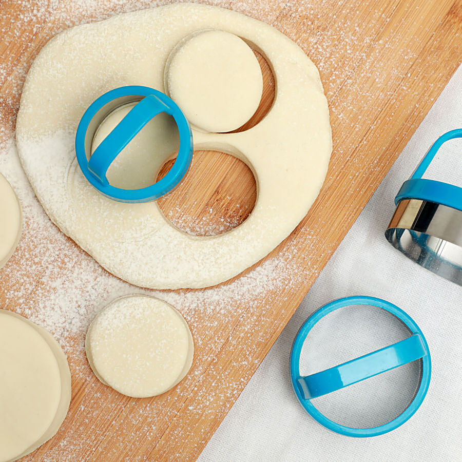 DP Stainless Steel Cookie/Biscuit Cutter - Blue BB611