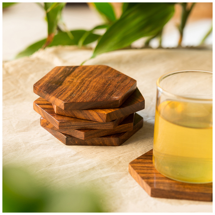 ExclusiveLane Handcrafted Coasters - In Sheesham Wood