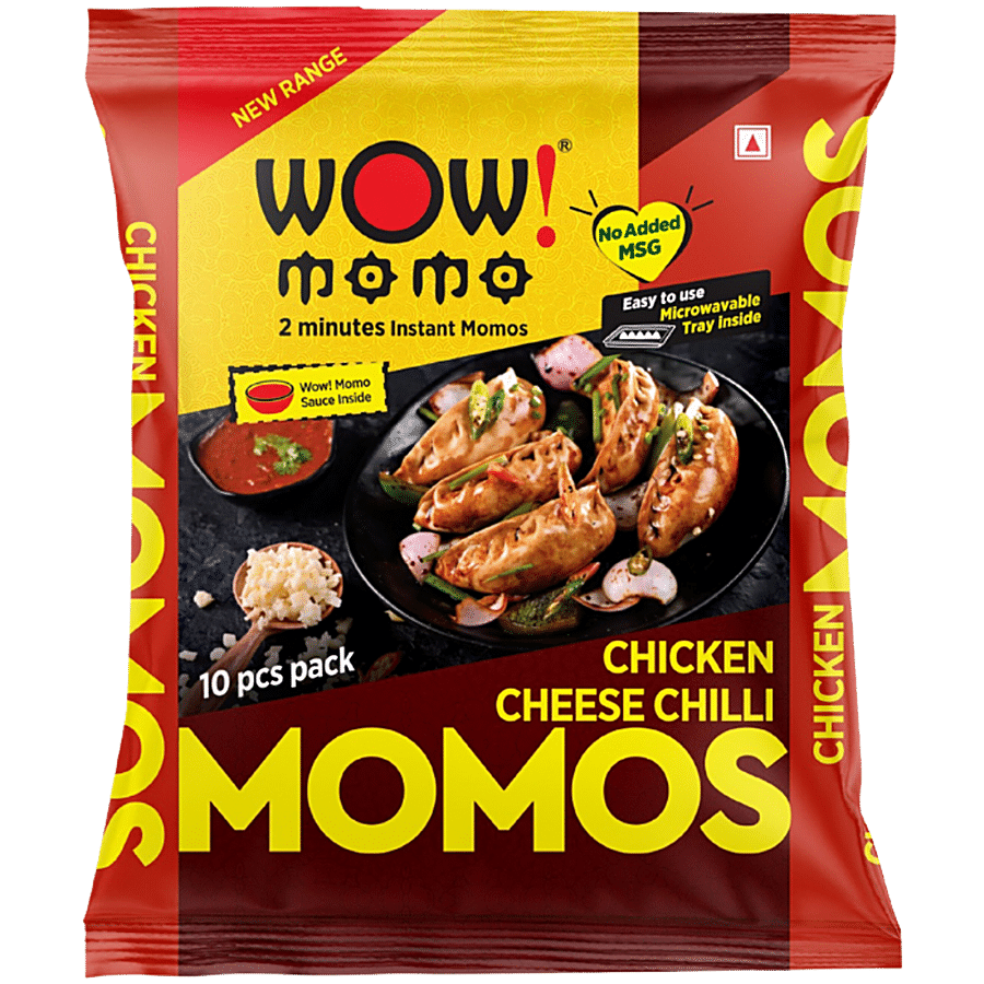 bb Combo Wow! Momo Chicken Cheese Chilli Momos 10pcs + Dr. Oetker Funfoods Red Sauce 315 g