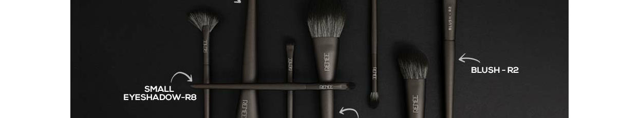 ReneeFanBrushForMakeup-SoftBristles-40255975-7