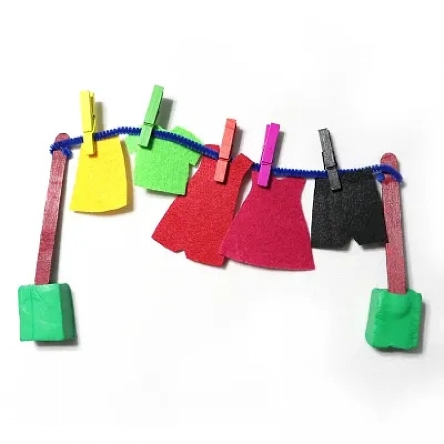 5 outfits / 5 wooden craft clip (Peg) / 2 stick / 1 string / 2 clay cube For Kids