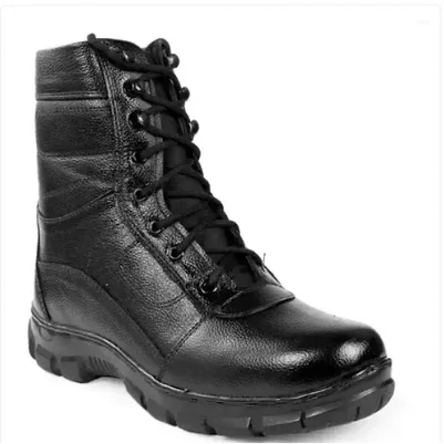 Stylish Black Leather Self Design Boots For Men