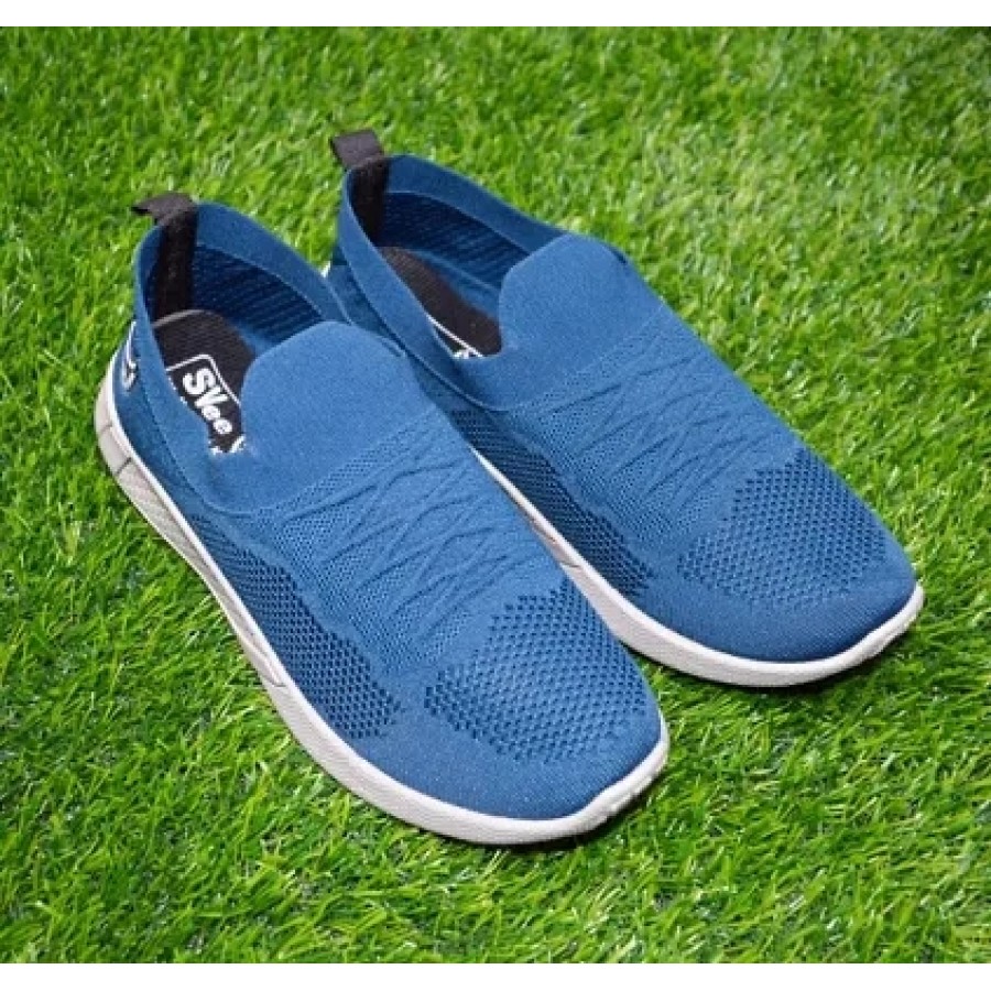 Classic Flyknit Solid Casual Shoes for Men