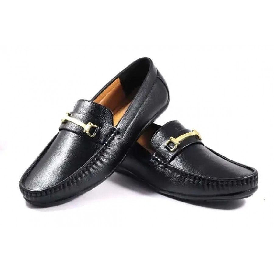 Classy Synthetic Solid Loafers for Men