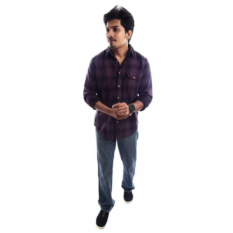 Rad prix Men Checked Violet Cotton Shirt