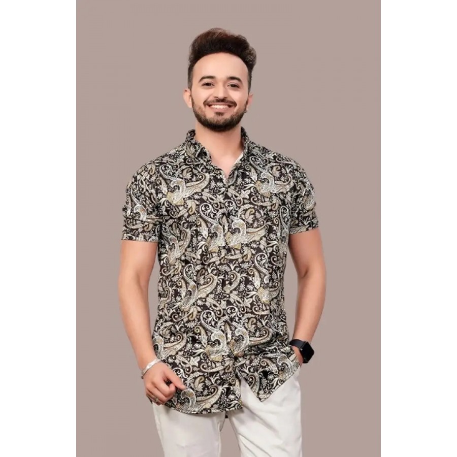 Reliable Brown Cotton Blend  Half Sleeve Casual Shirts For Men