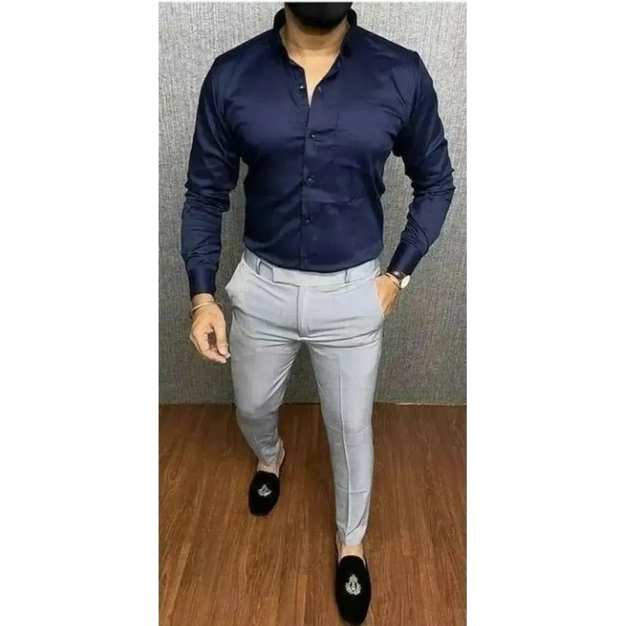 Trendy Navy Blue Cotton Long Sleeves Solid Regular Fit Casual Shirt For Men