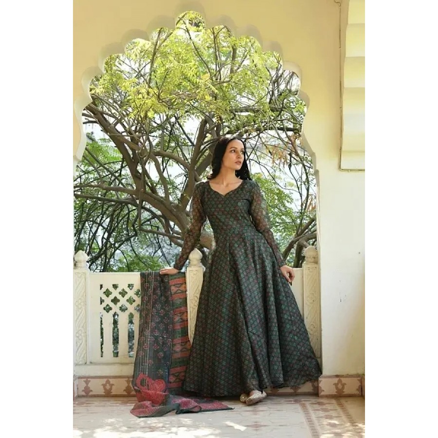 Trendy Women Georgette Stitched Ethnic Gown