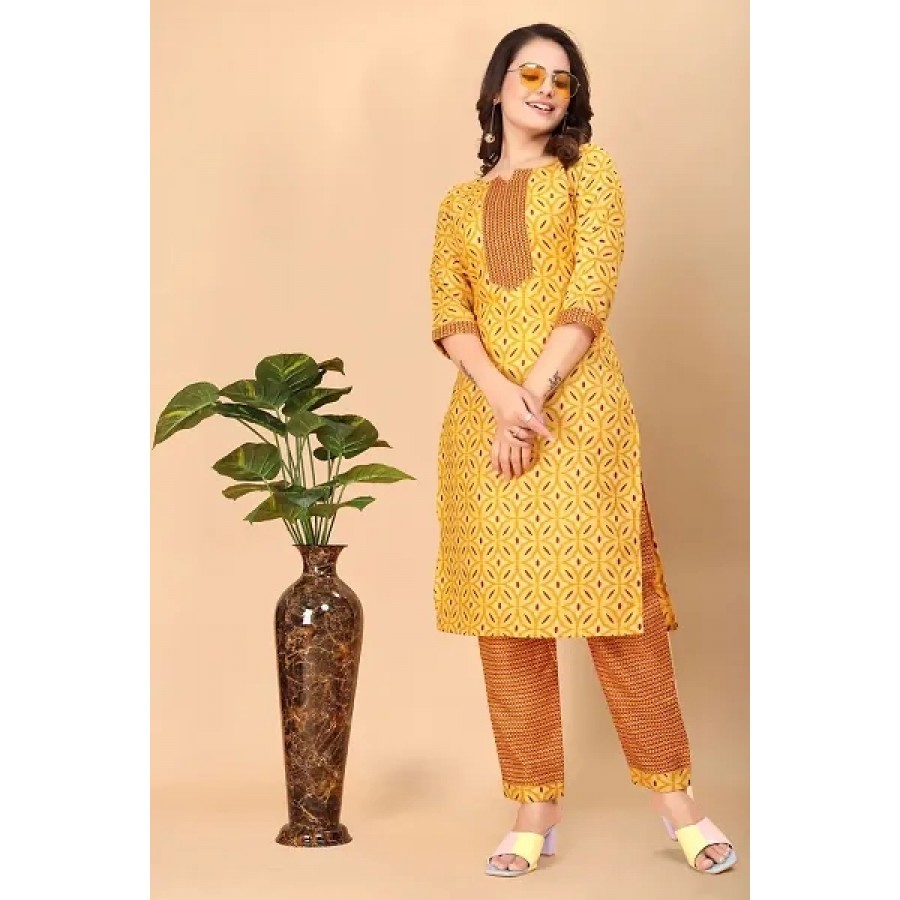 Women Cotton Blend Traditional Straight Printed Kurta and Pant Set