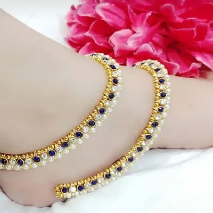 Trendy Alloy Anklet for Women