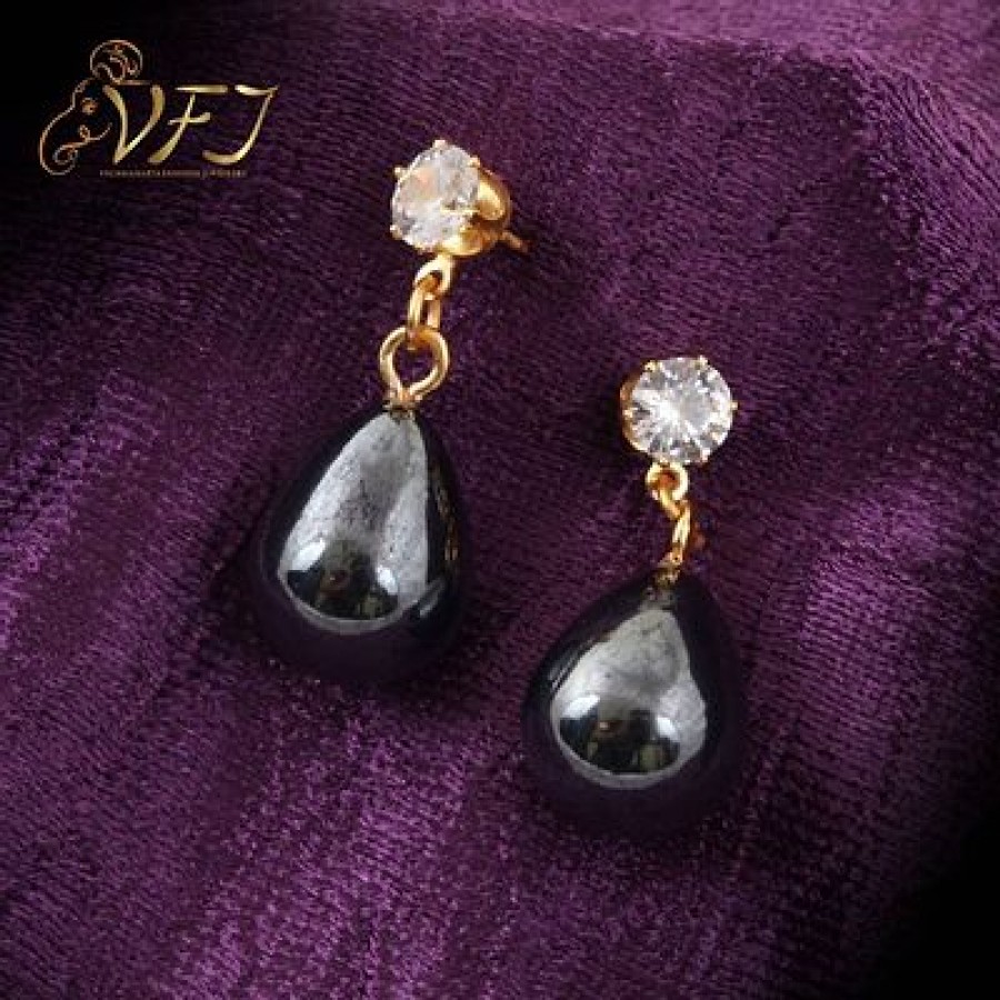 Trendy Gold Plated Alloy Drop Earring for Women ( Pack of 1 pair Earring)