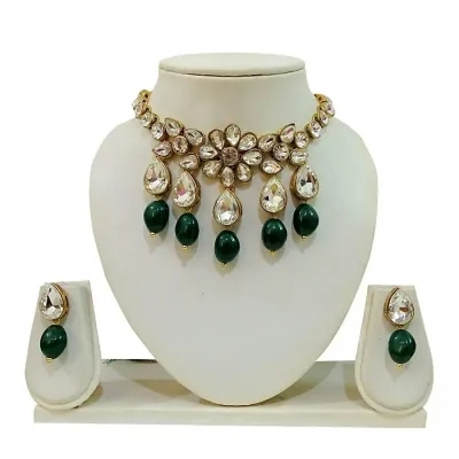 Kundan Chokar Necklace set with Earring Green