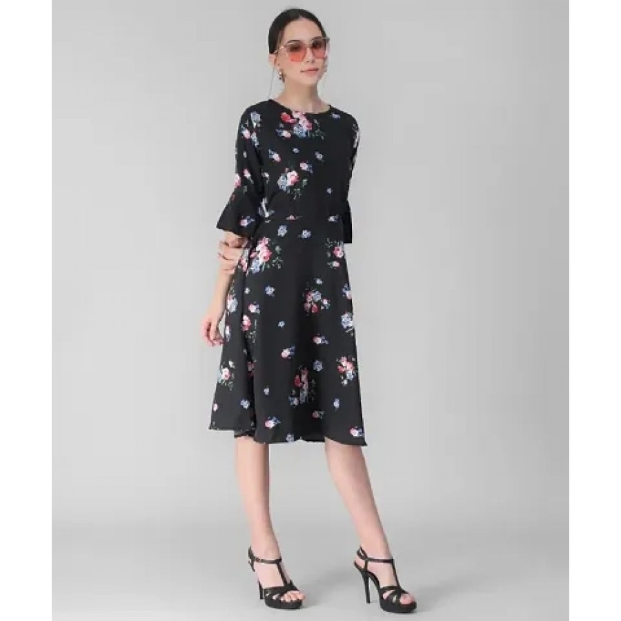 Vivient Women Black Low Floral Printed Midi Dress