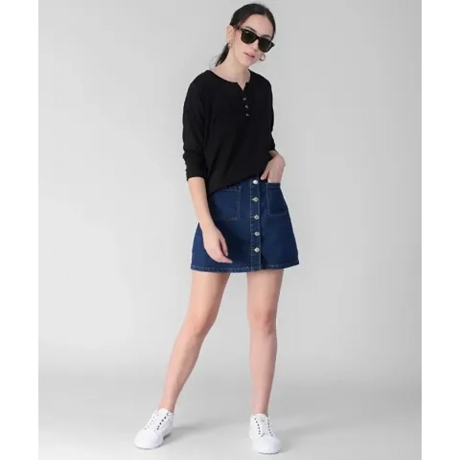 Elizy Women Black Button Plain Tshirt